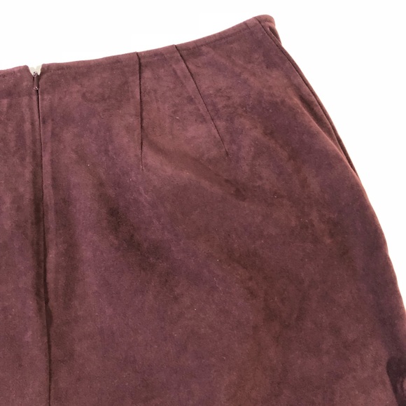 Venezia Jeans Maroon Stretch Skirt - Picture 8 of 8